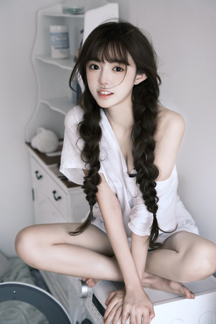 谢贤离世：谢霆锋妹妹发布讣告，香港影视传奇谢家钰享年89